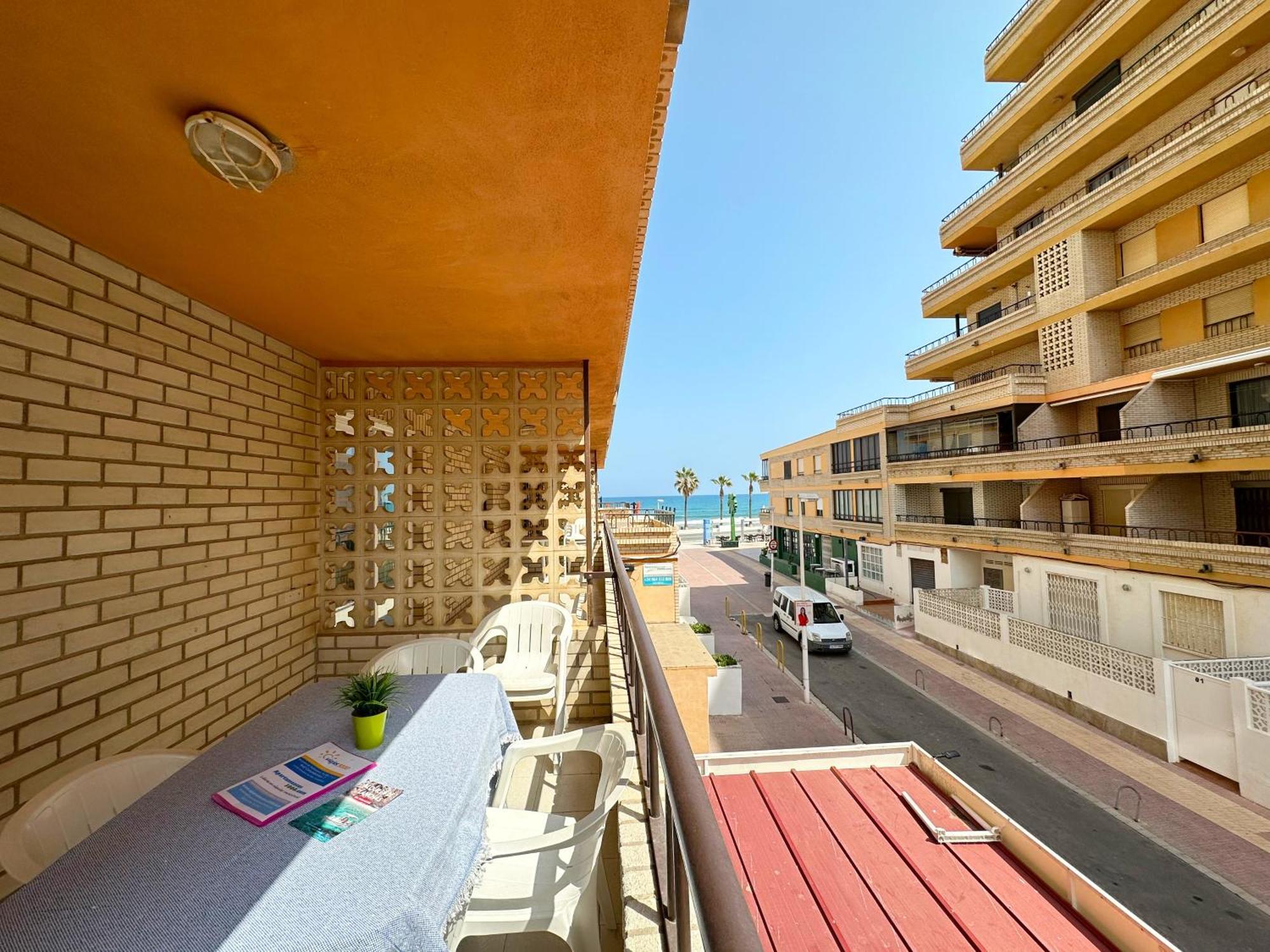 Apartamentos Bernat 3000 Oropesa del Mar Bagian luar foto